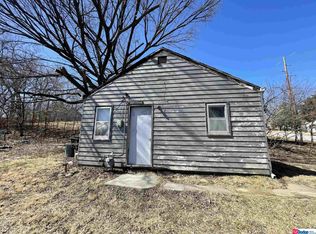 3707 Parker St, Omaha, NE 68111