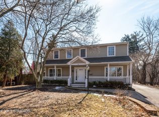 811 Sunset Rd, Wheaton, IL 60189