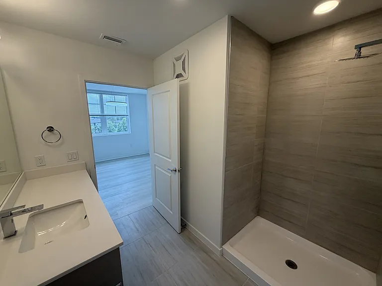 5587 Millenia Blvd — Photo 11