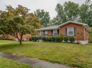 3006 Leman Dr, Louisville, KY 40220