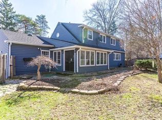 186 S Main St, Hudson, OH 44236