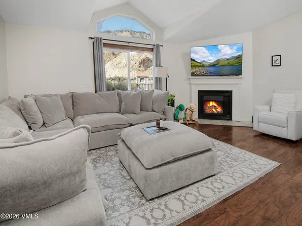 102 Cut Throat Loop, Gypsum, CO 81637