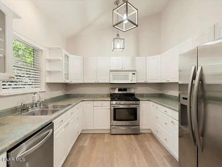 4968 Oriole Ct — Photo 13