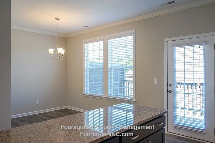 6405 Giddings St — Photo 22