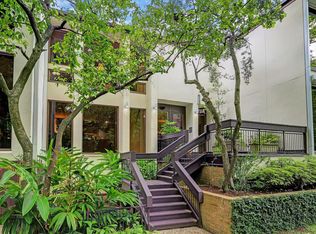 45 Briar Hollow Ln APT 11, Houston, TX 77027