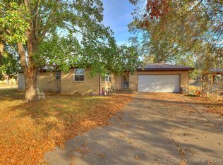 1020 N Wewoka Ave, Claremore, OK 74017