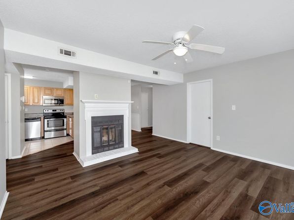 6644 Willow Pointe Dr NW #E, Huntsville, AL 35806