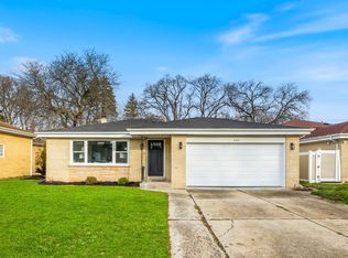 2452 Seminary Ave, Des Plaines, IL 60016