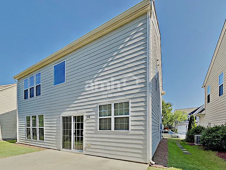 818 Poplar Ter — Photo 20