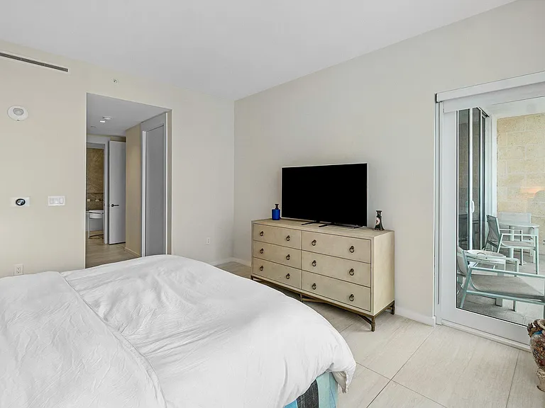 200 SE Mizner Blvd #810 — Photo 16