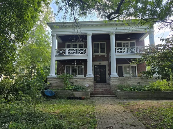 945 Woodruff Place Middle Dr, Indianapolis, IN 46201