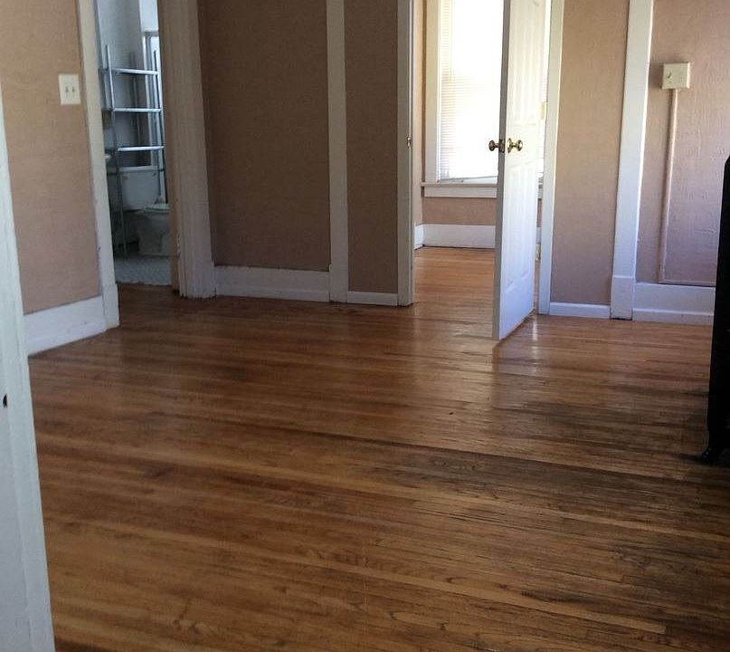 2nd image of 300 S 16th St APT 305