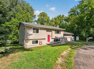 7631 Ontario Blvd, Eden Prairie, MN 55344