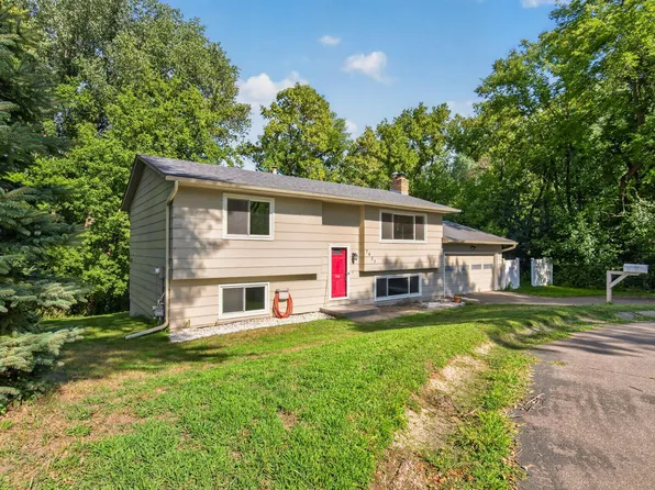 7631 Ontario Blvd, Eden Prairie, MN 55344