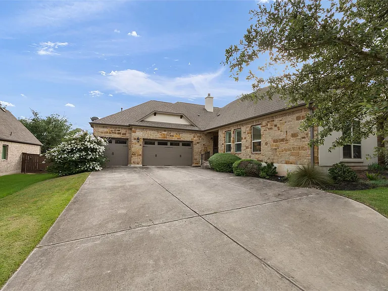 415 Bitterroot Ln — Photo 39