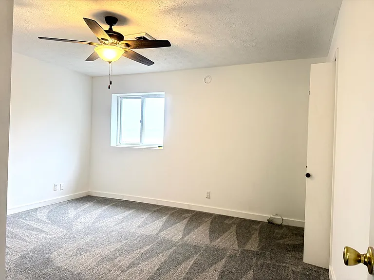 2071 S Nucor Rd #200 — Photo 8