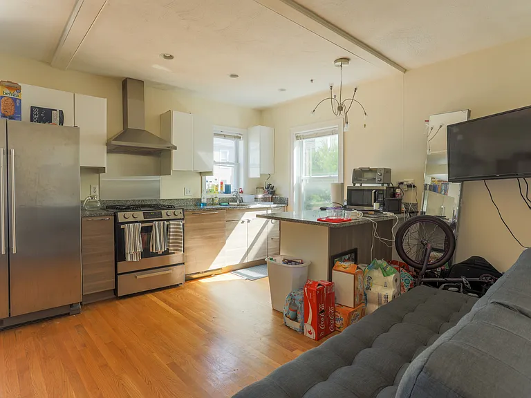 128 Hillside St #1 — Photo 1