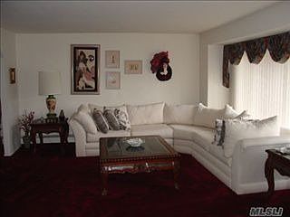 1st image of 260 Hudson Ave