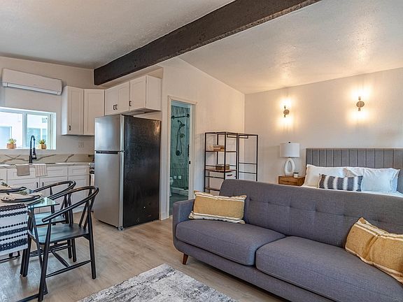 3rd image of 2817 46th St #2817