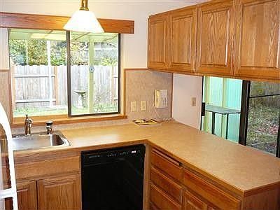 4th image of 3845 NE Pinecone Dr