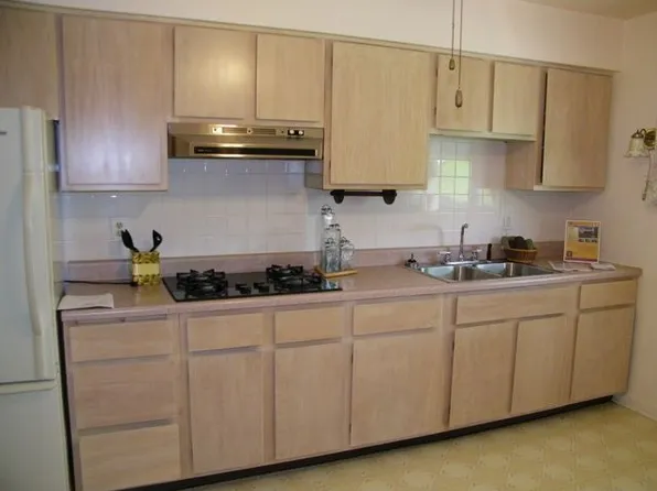 7 Holt St, Pittsburgh, PA 15203