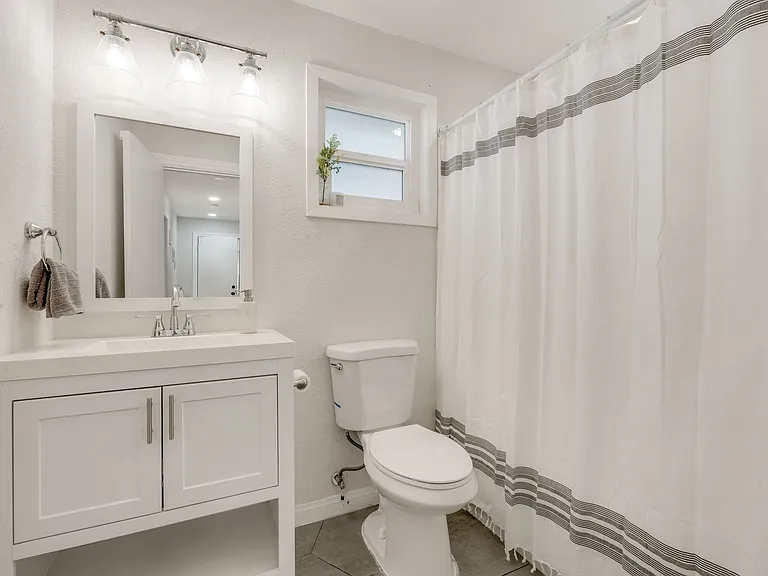 9483 Pennywood Rd — Photo 14