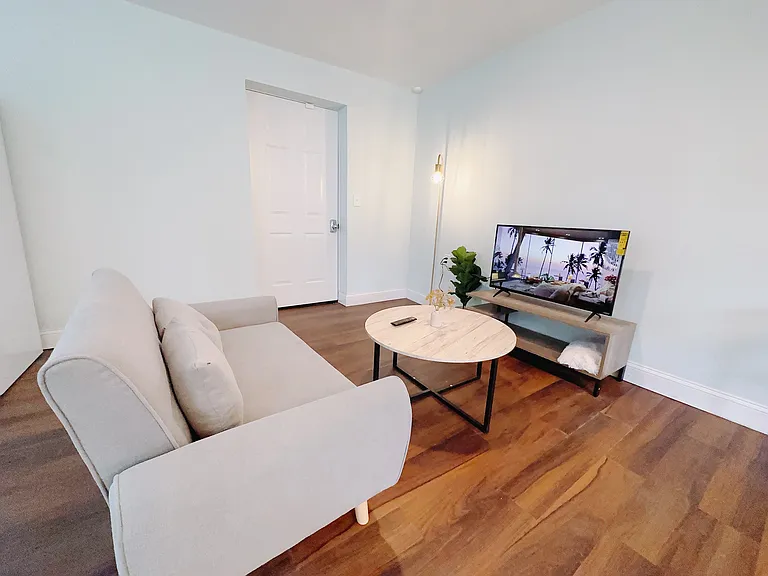 2161 Louisiana Ave #2 — Photo 12