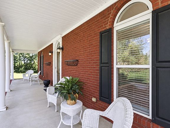 2nd image of 907 Donaldson Grove Rd