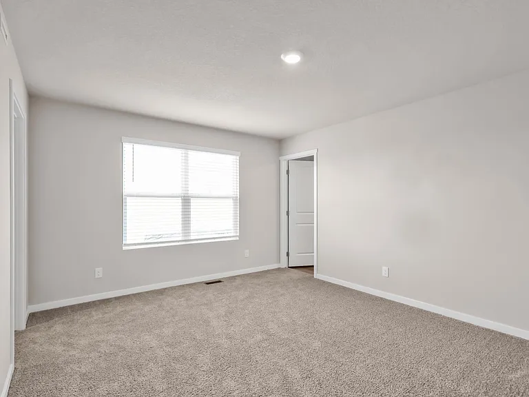 20573 Margo St — Photo 11