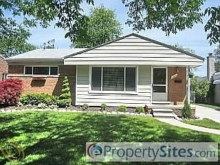 1st image of 1325 Woodlawn Ave