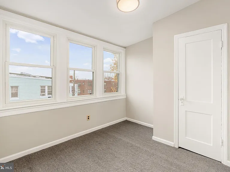 900 Madison St NW #B — Photo 20