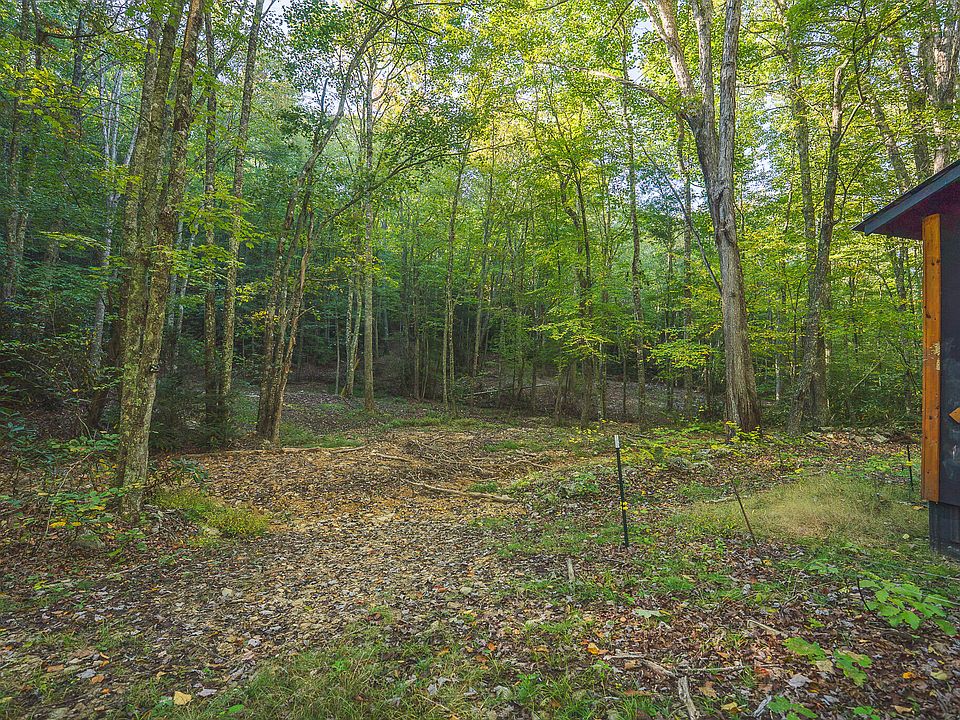 4th image of Gator Mountain Rd