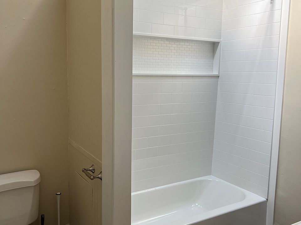 1st image of 154 S Hanover St APT 1