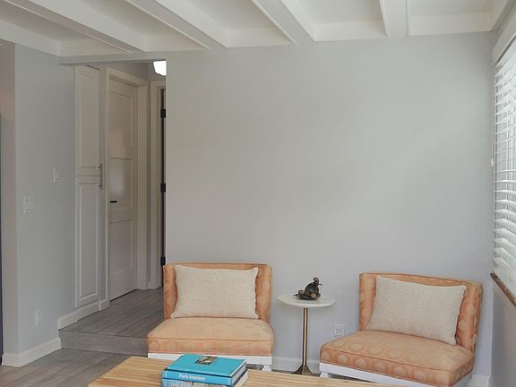 Living area/hallway