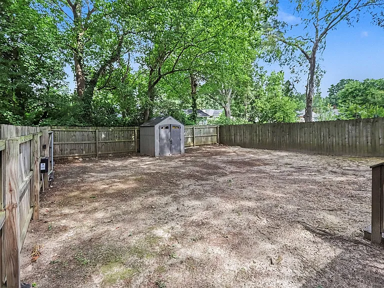 796 Peeples St SW — Photo 25