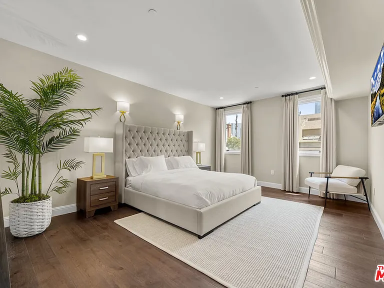 1825 Pandora Ave #Penthouse 404 — Photo 12