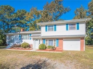 969 Greys Point Rd, Topping, VA 23169