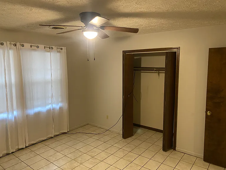 3010 Blaess St #3010 — Photo 10
