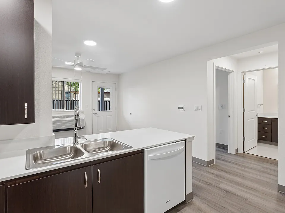 Legacy Park Apartments