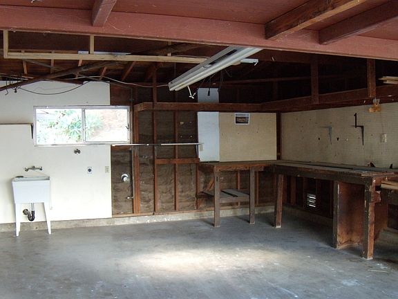 garage