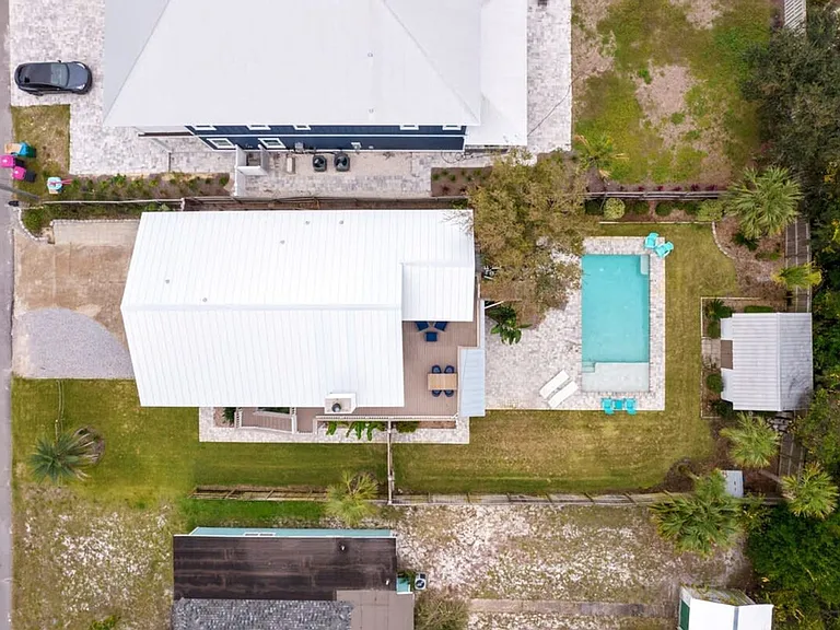 501 Dolphin St #ID1511626P — Photo 32
