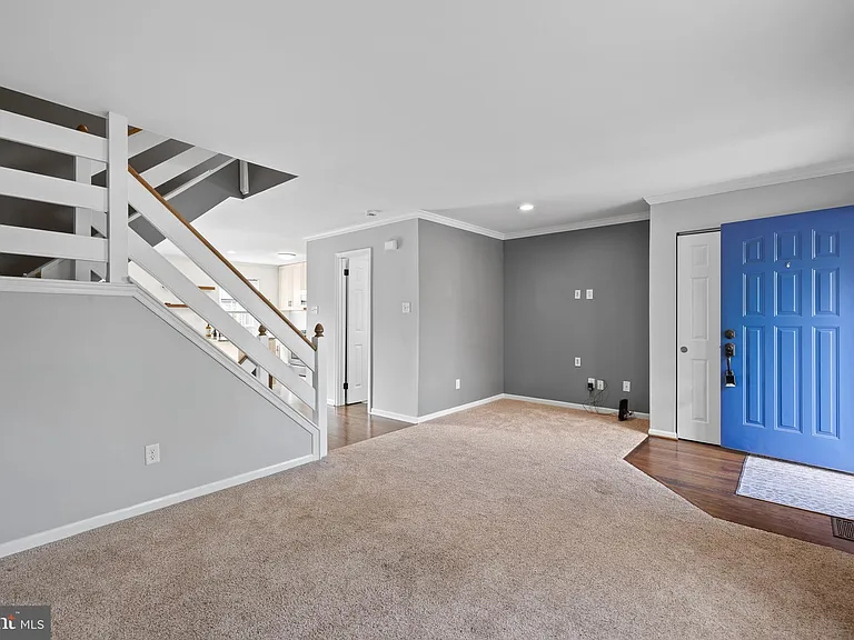 328 Countryside Ct — Photo 4
