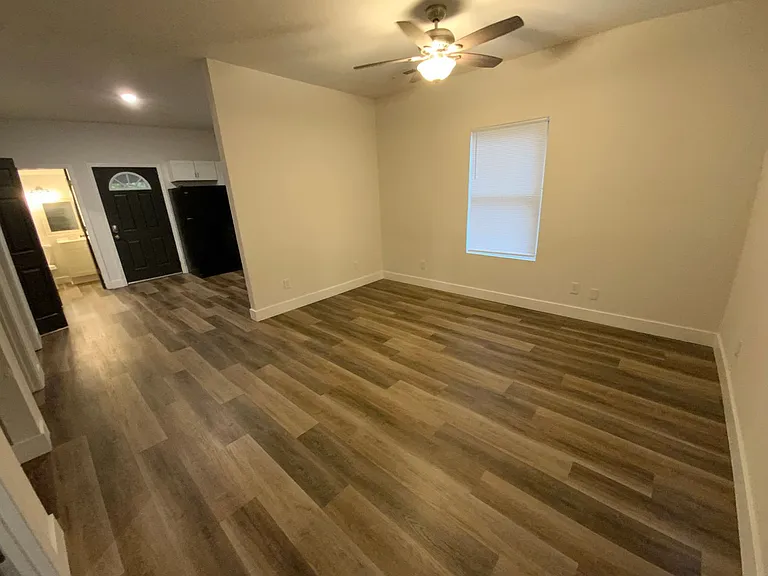 1104 Coats St — Photo 15