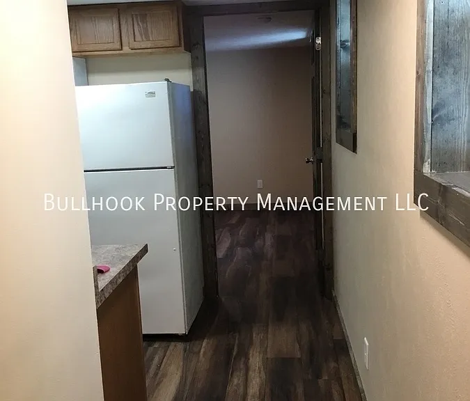 905 4th Ave #4 — Photo 5