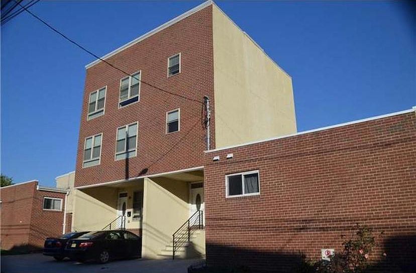1st image of 713 N Capitol St #A & B