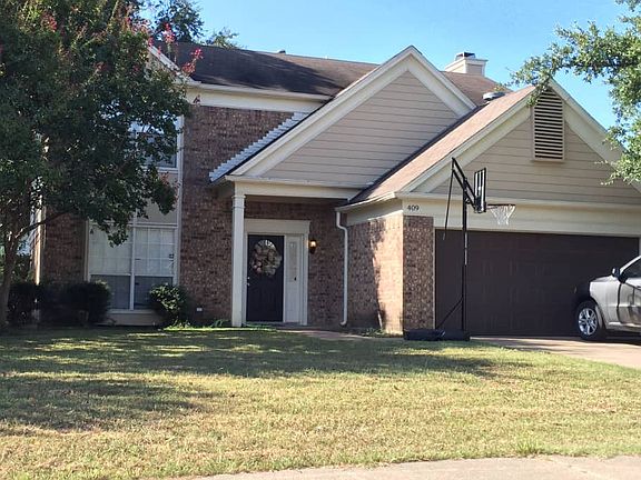 4th image of 409 Spencer Cir