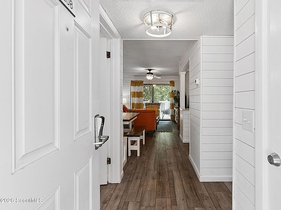 3rd image of 1524 Wood Ave APT 208