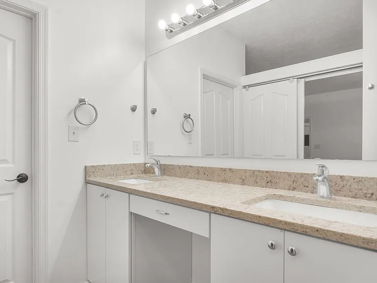 717 Lantern Pl — Photo 28