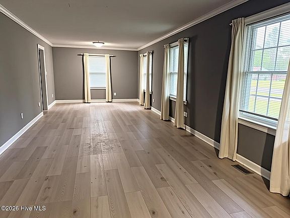 4th image of 200 Lee Street