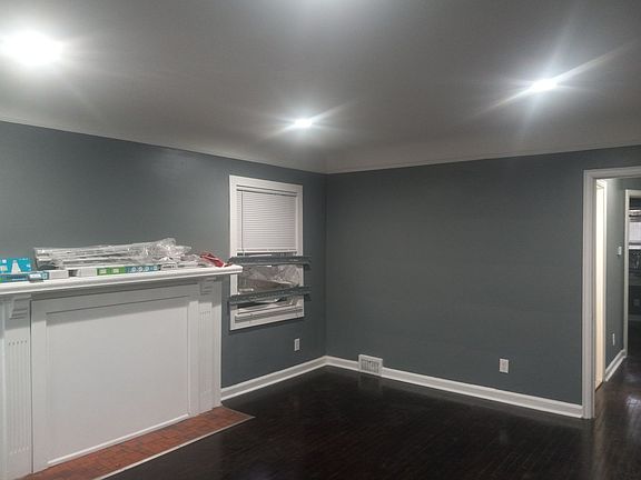 2nd image of 16014 Hackett St